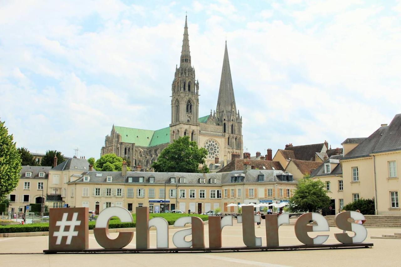 Les Clochers D'Or Chartres Esterno foto